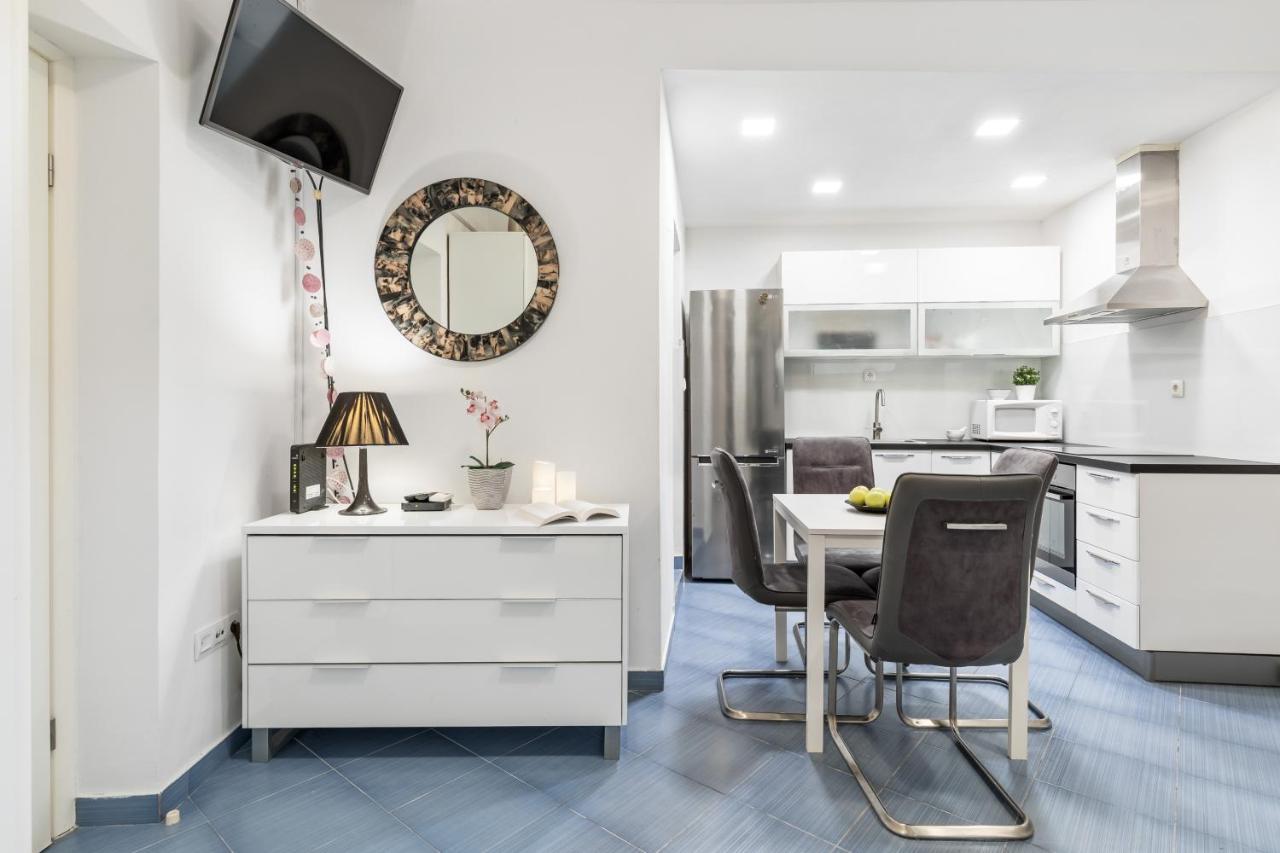 Charming Apartment Σπλιτ Εξωτερικό φωτογραφία